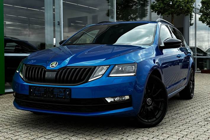 Blå Skoda Octavia fra 2020