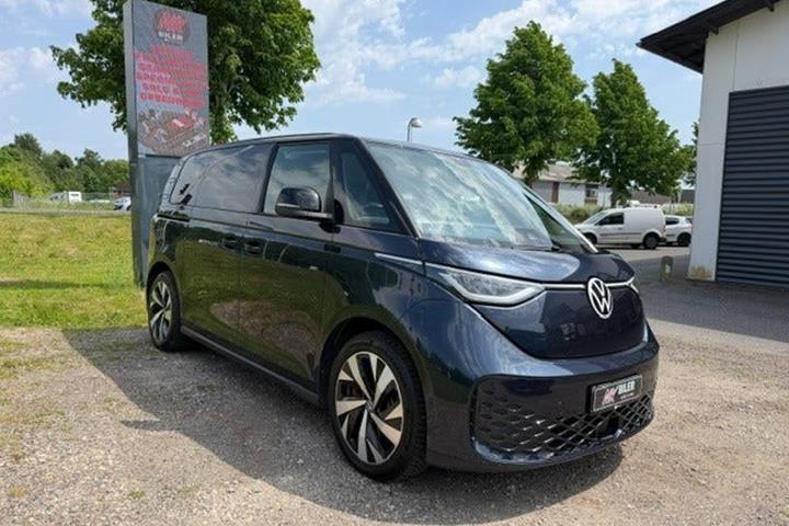 undefined VW ID.Buzz fra 2024 set udefra