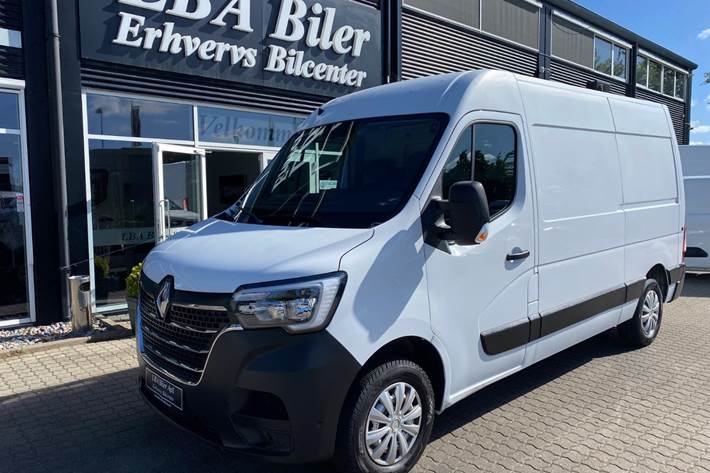 Hvid Renault Master IV T33 fra 2020