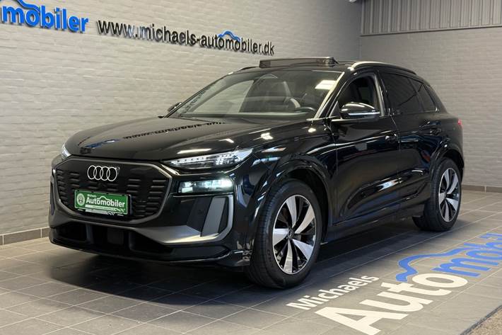 Sort Audi Q6 e-tron fra 2025