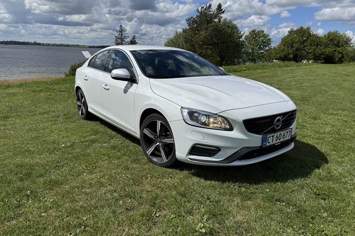 Hvid Volvo S60 fra 2017