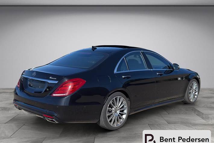 Sort Mercedes S500 fra 2015