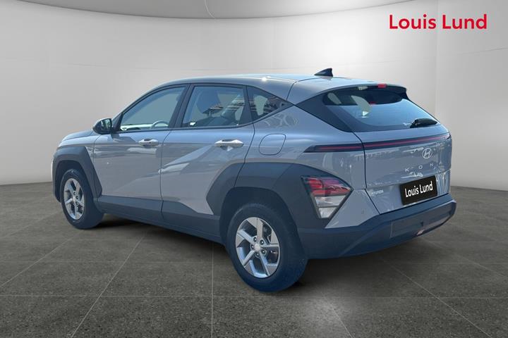 Grå Hyundai Kona fra 2023