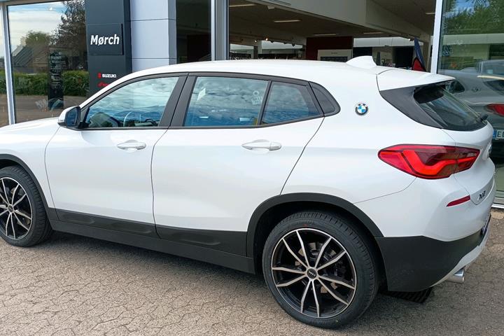 Hvid BMW X2 fra 2018