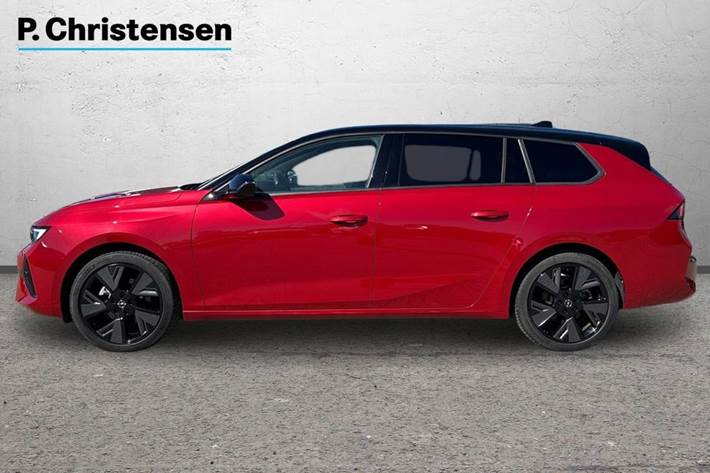 Rød Opel Astra-e fra 2024