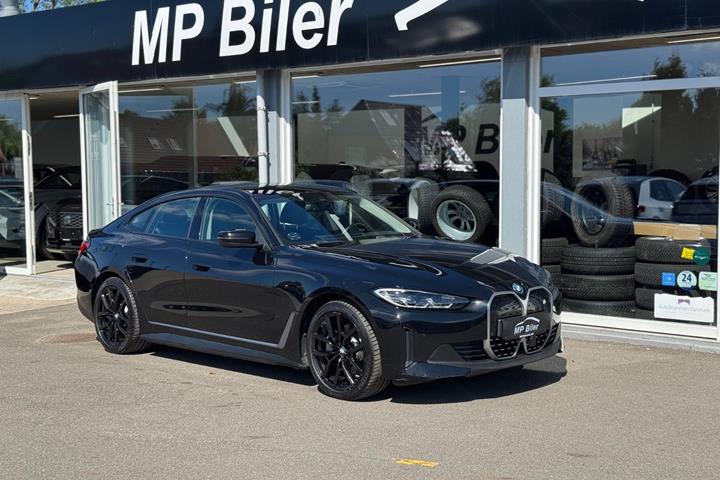 Sort BMW i4 fra 2023
