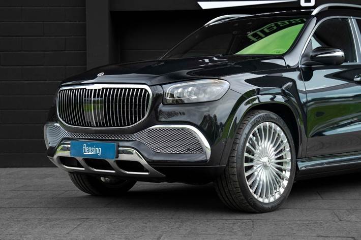 Sort Mercedes GLS600 fra 2022