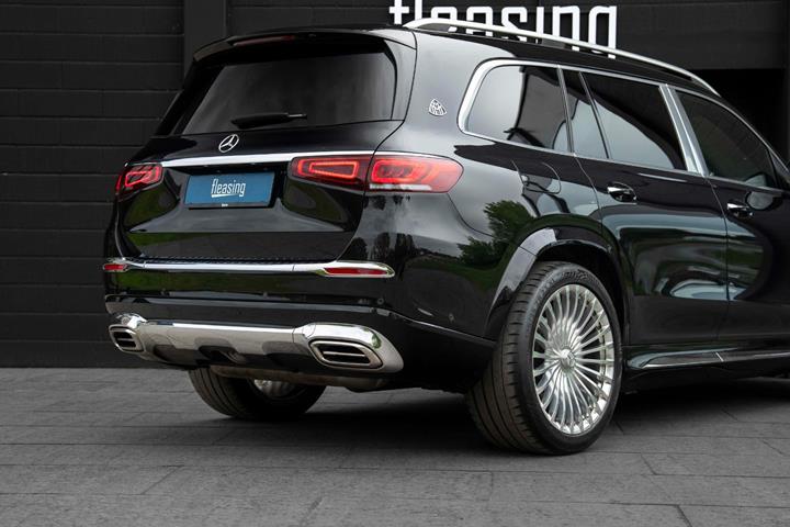 Sort Mercedes GLS600 fra 2022