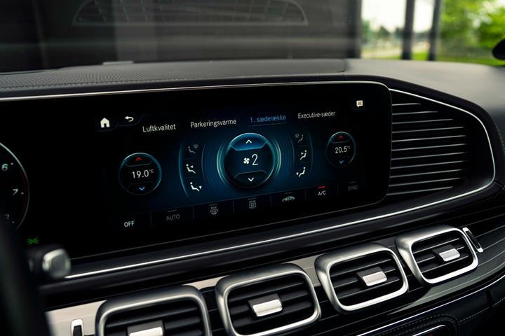 Sort Mercedes GLS600 fra 2022