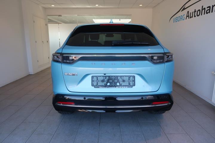 Blå Honda e:Ny1 fra 2024