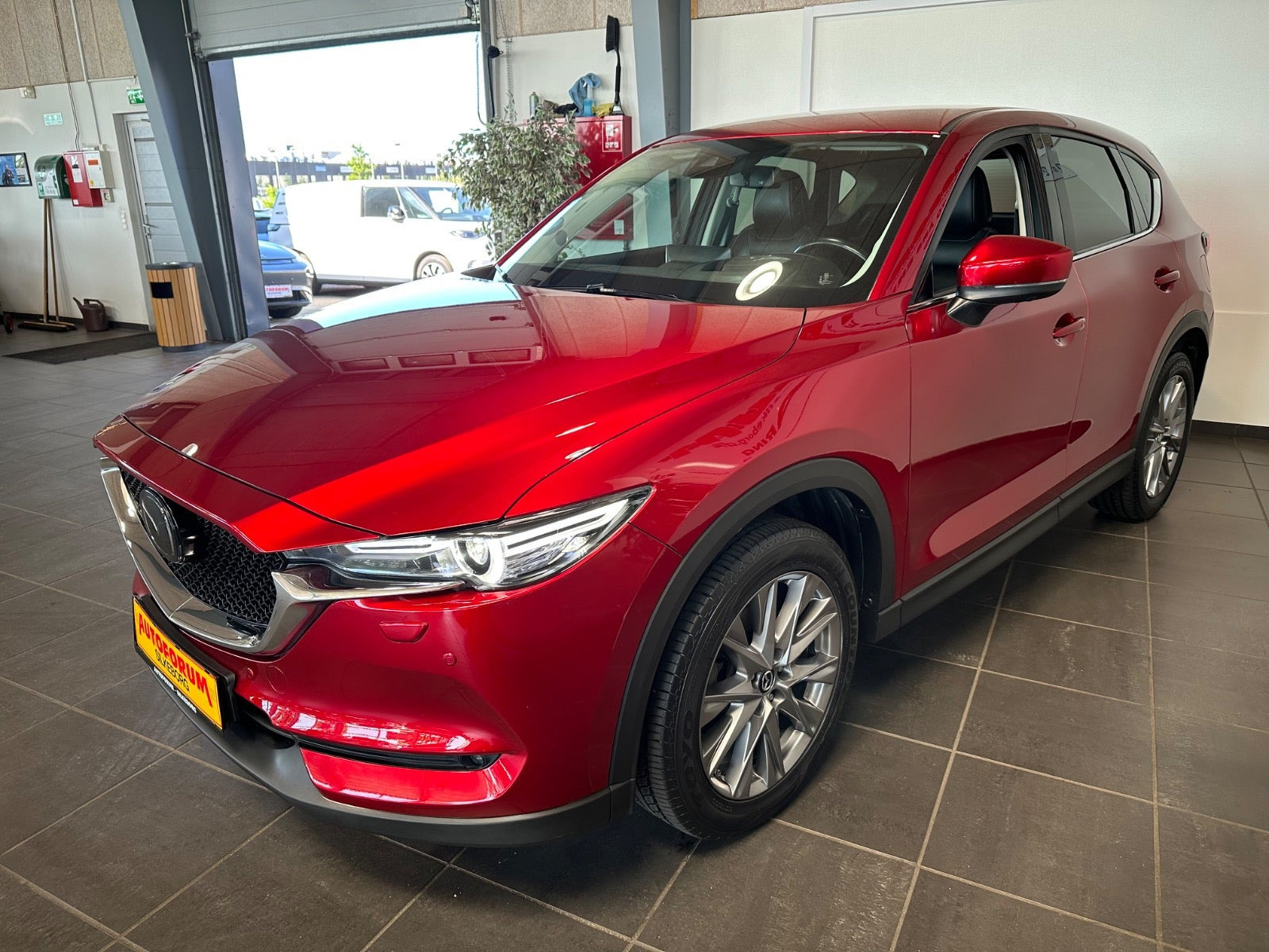 Rød Mazda CX-5 fra 2021