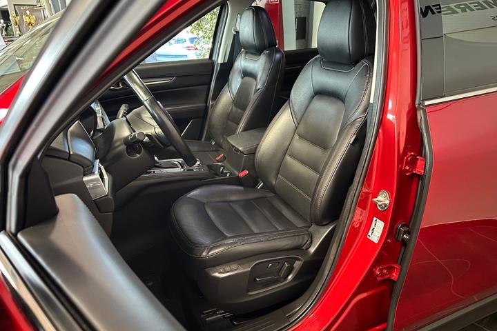 Rød Mazda CX-5 fra 2021