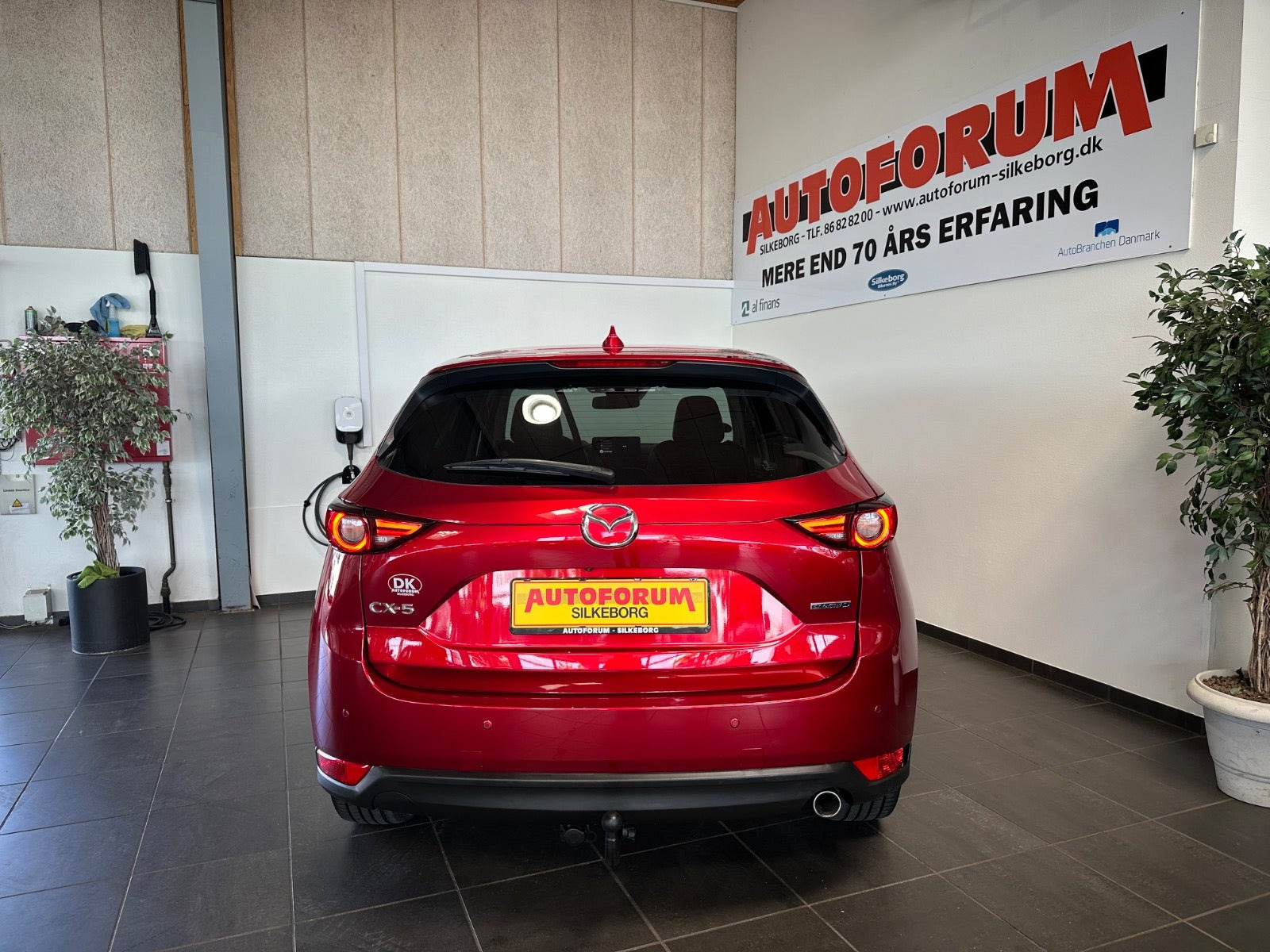 Rød Mazda CX-5 fra 2021