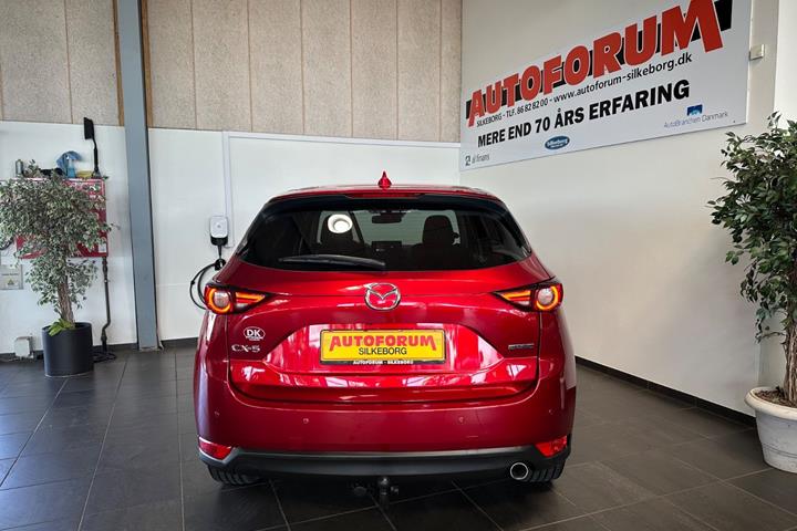 Rød Mazda CX-5 fra 2021