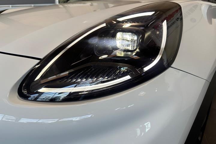 Hvid Ford Puma fra 2025