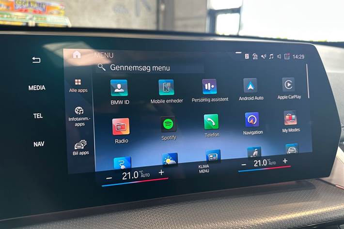 Sort BMW iX1 fra 2023