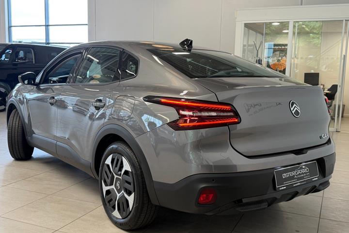 Grå Citroën ë-C4 X fra 2025