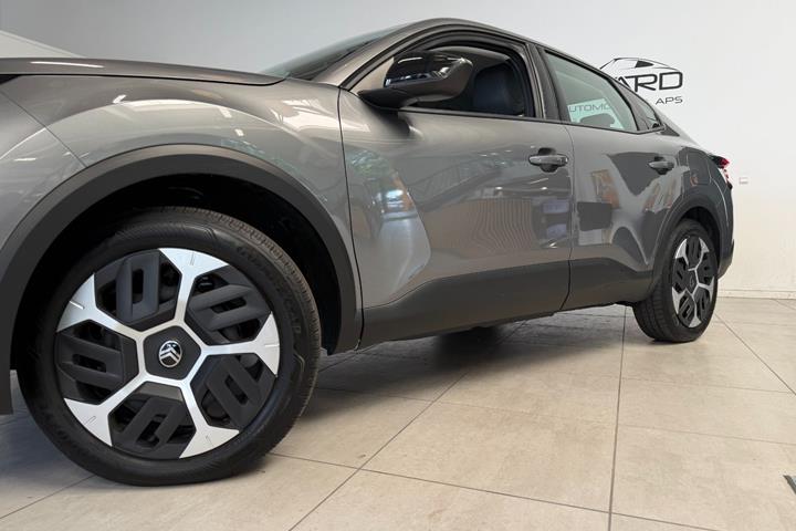 Grå Citroën ë-C4 X fra 2025