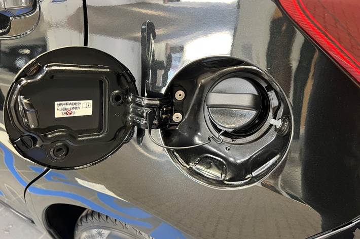 Sort Toyota Yaris fra 2015