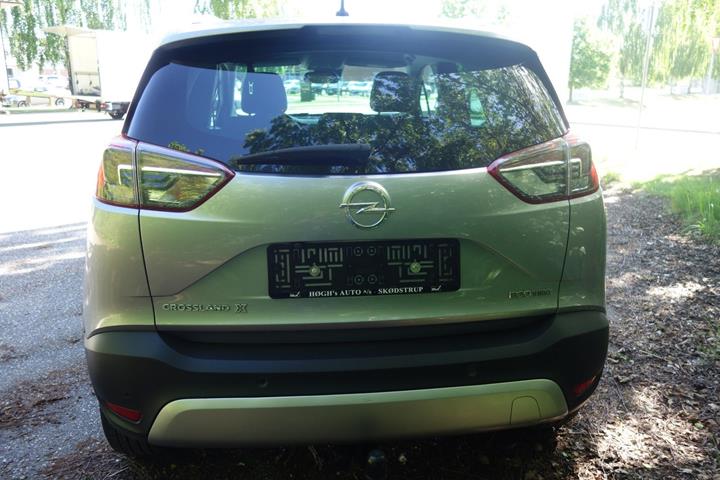 Sølv Opel Crossland X fra 2020