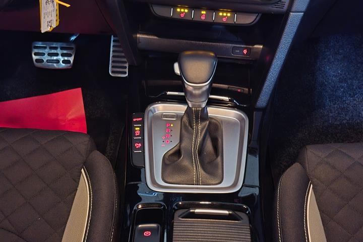 Orange Kia ProCeed fra 2020