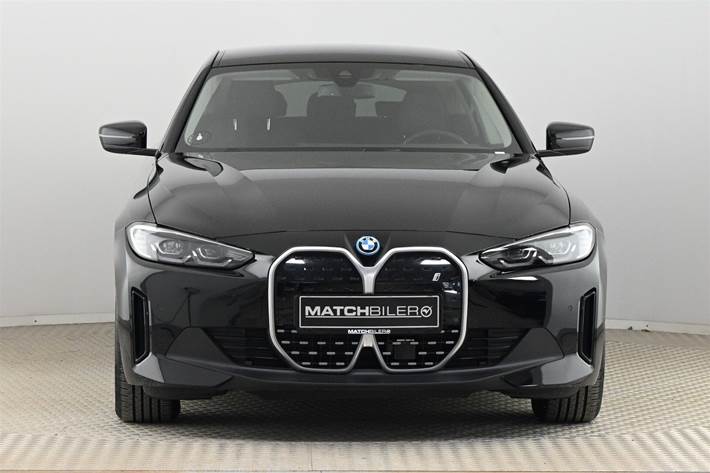 Sort BMW i4 fra 2023