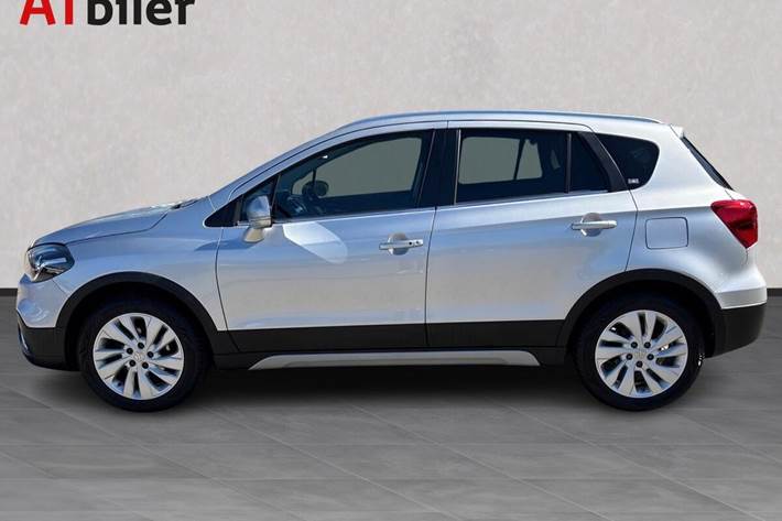Sølv Suzuki S-Cross fra 2020