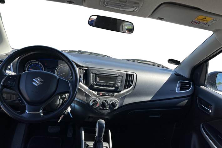 Grå Suzuki Baleno fra 2017