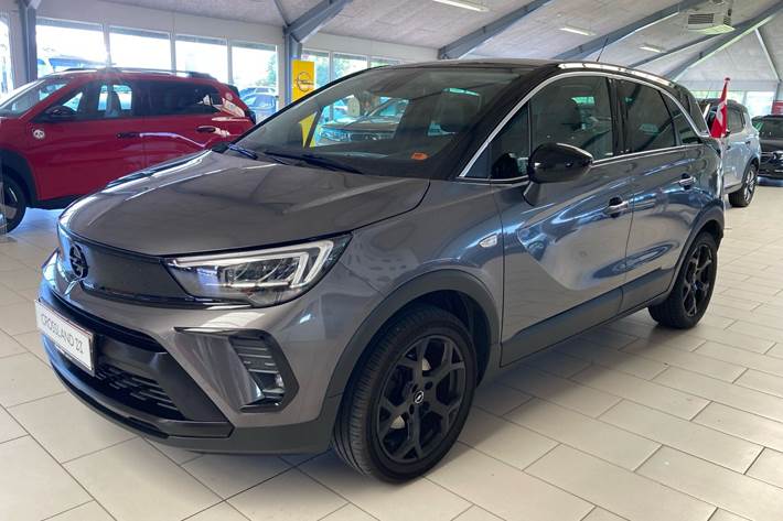 Grå Opel Crossland fra 2023