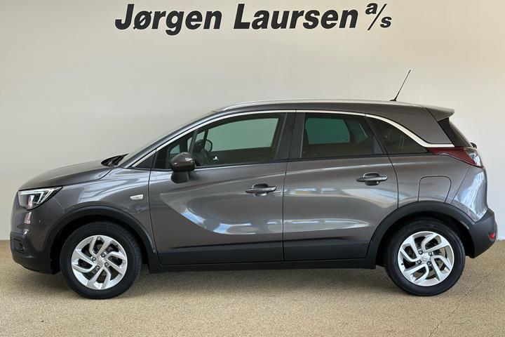 Grå Opel Crossland X fra 2020