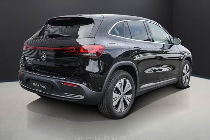 Sort Mercedes EQA250+ fra 2024