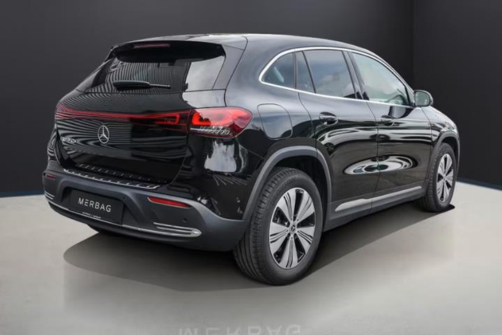 Sort Mercedes EQA250+ fra 2024