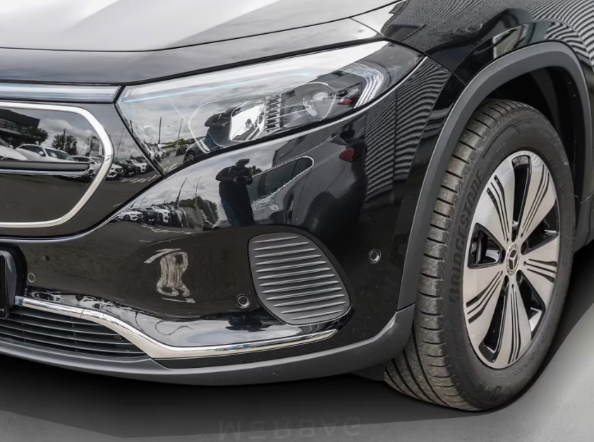 Sort Mercedes EQA250+ fra 2024