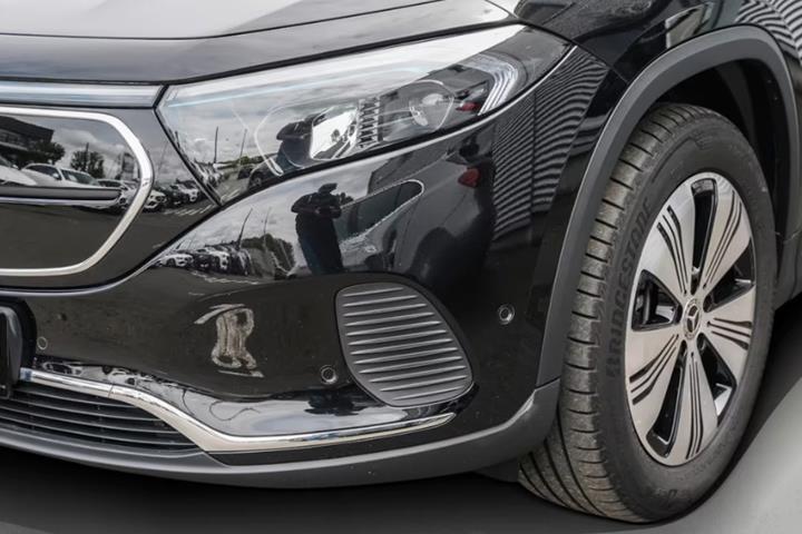 Sort Mercedes EQA250+ fra 2024