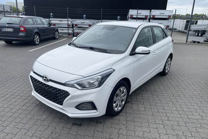 Hvid Hyundai i20 fra 2018