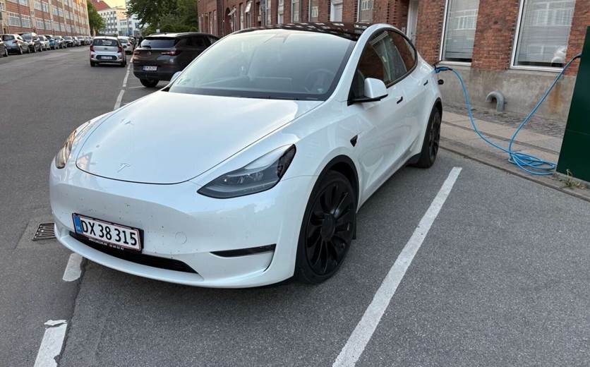 Tesla Model Y Performance AWD
