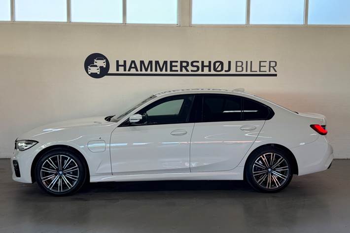 undefined BMW 330e fra 2019