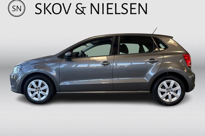 Grå VW Polo fra 2010