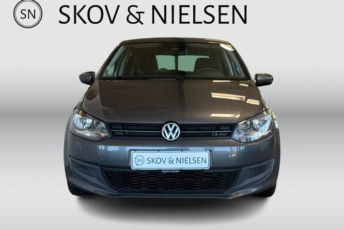 Grå VW Polo fra 2010
