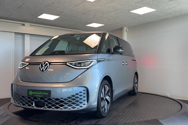Sølv VW ID.Buzz fra 2023 set udefra