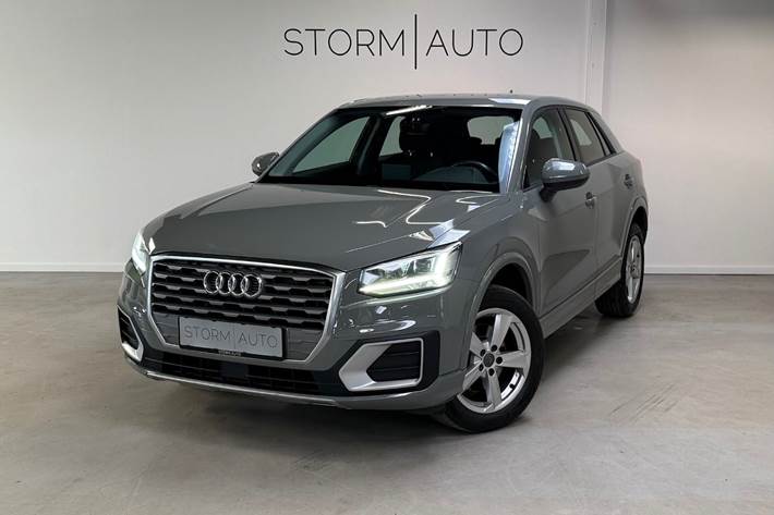 Grå Audi Q2 fra 2017