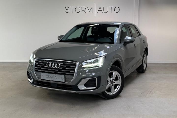 Grå Audi Q2 fra 2017 set udefra