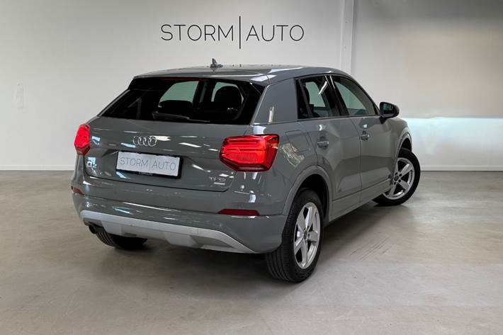 Grå Audi Q2 fra 2017