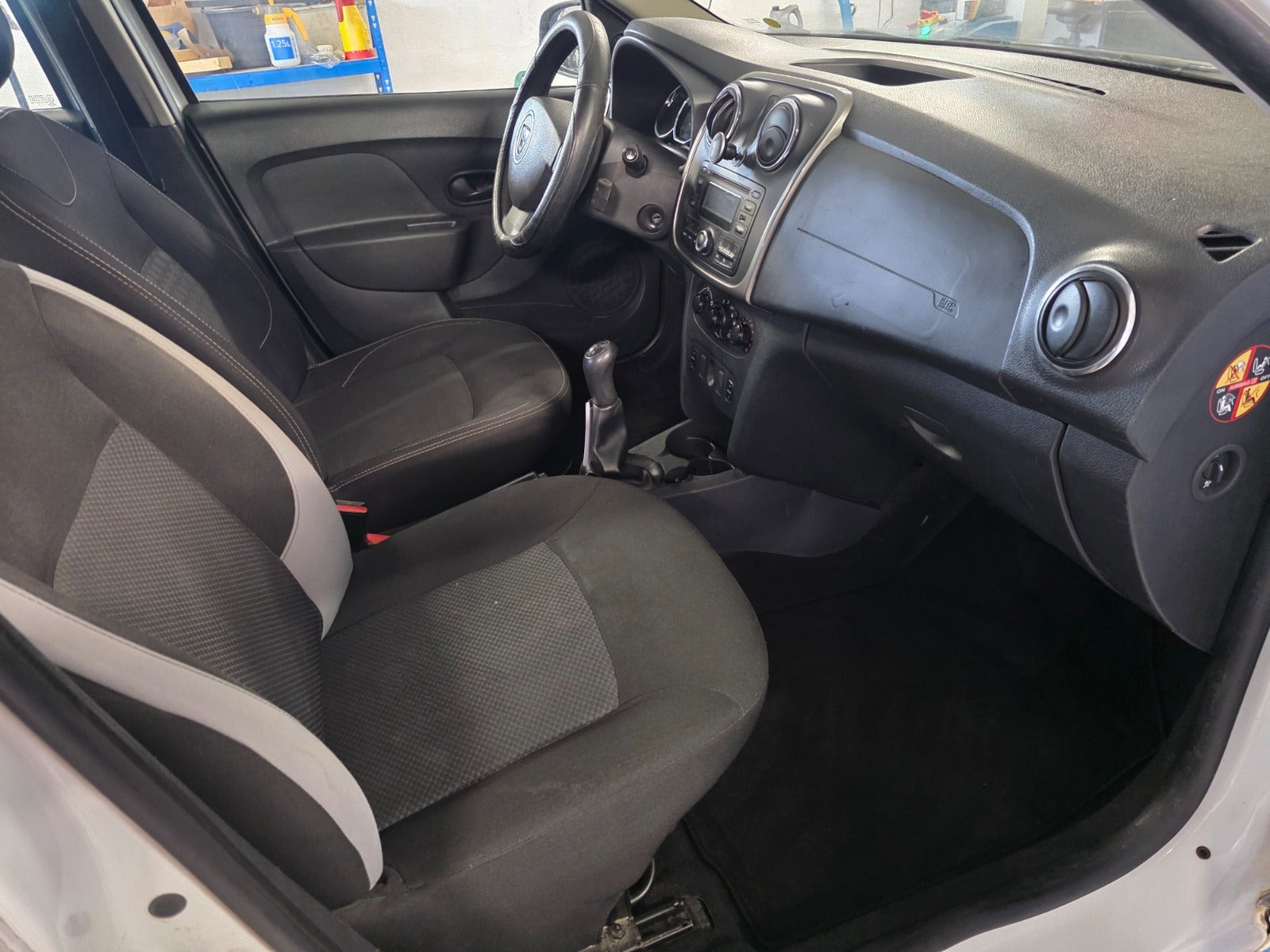 undefined Dacia Logan fra 2015