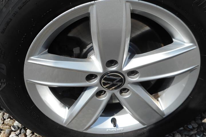 Sort VW Touran fra 2021