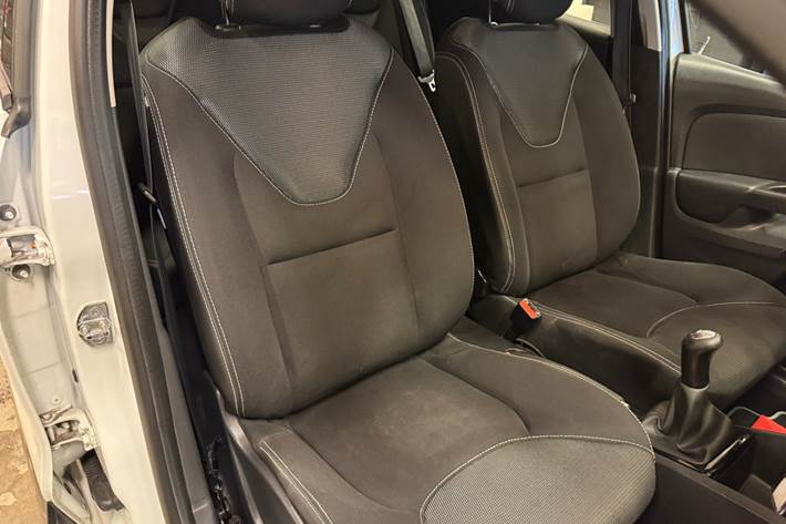 Hvid Renault Clio IV fra 2015