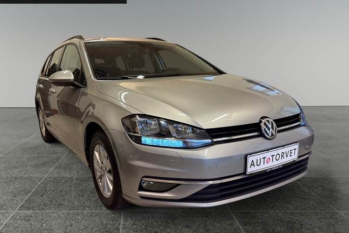 Orange VW Golf VII fra 2017