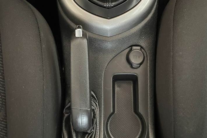 Grå Peugeot 308 fra 2013
