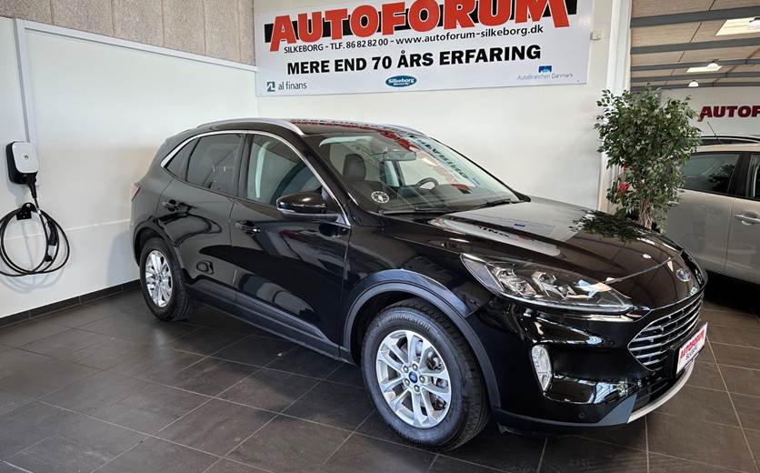 Ford Kuga 2,5 PHEV Titanium X CVT