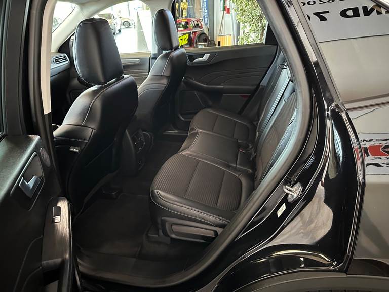 Ford Kuga 2,5 PHEV Titanium X CVT